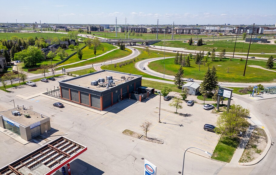 More Photos Of 2005 Pembina Hwy, Winnipeg Restaurant For Lease