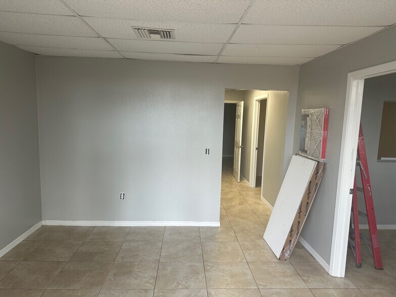 More Photos Of 6995 N 90th Ave, Pinellas Park Warehouse For Sale