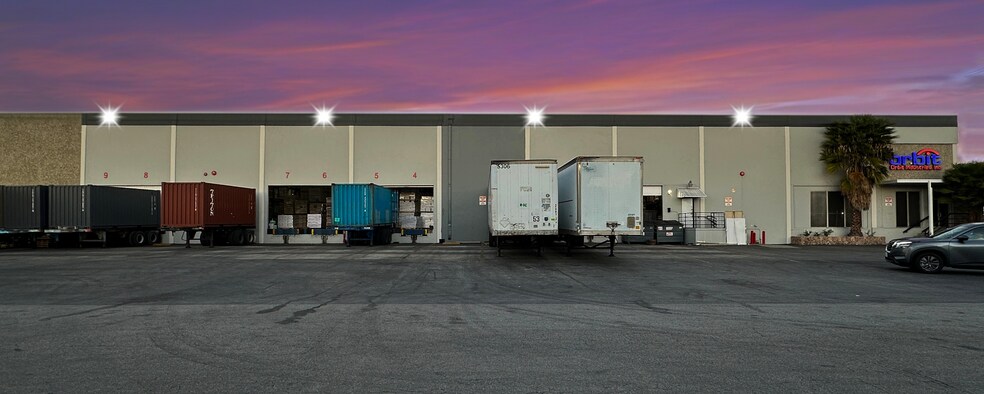 More Photos Of 4170-4174 Bandini Blvd, Los Angeles Manufacturing For Lease