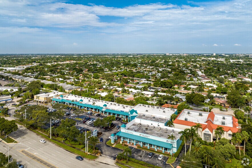 More Photos Of 5975 N Federal Hwy, Fort Lauderdale Unknown For Lease