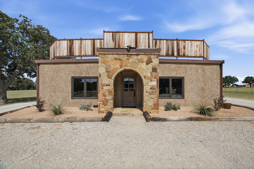More Photos Of , Mineral Wells Unknown For Sale
