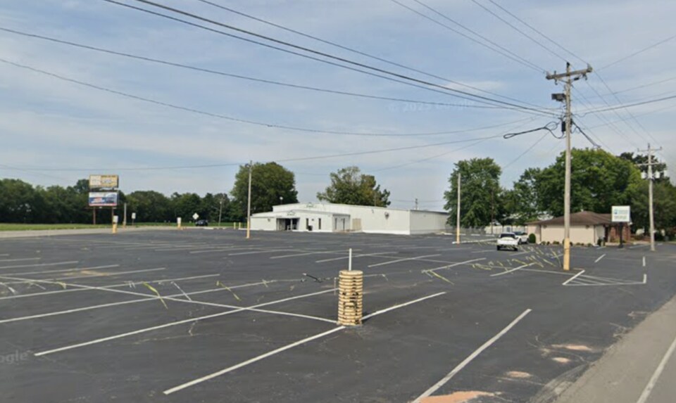 Primary Photo Of 10020 Russellville Rd, Guthrie General Retail For Lease