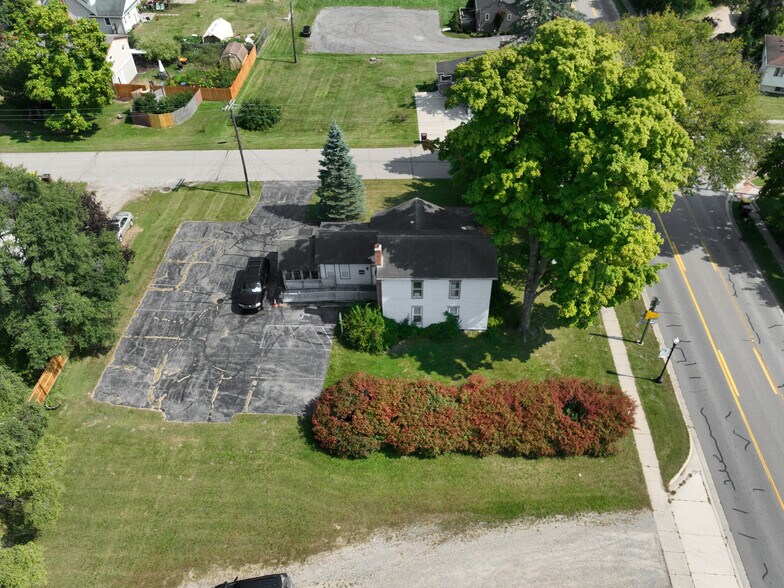 More Photos Of 545 E Main St, Pinckney Office Residential For Sale