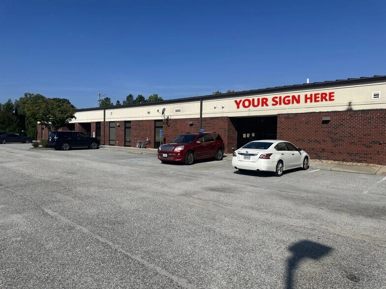 More Photos Of 11234 Jefferson Ave, Newport News Freestanding For Lease