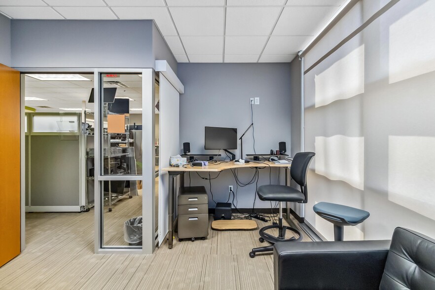 More Photos Of 11002 Lake Hart Dr, Orlando Religious Facility For Lease