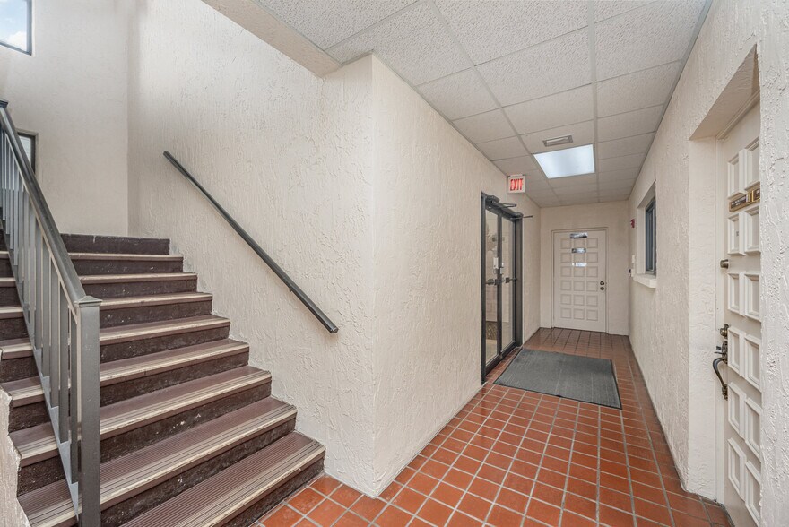 More Photos Of 3000 N Atlantic Ave, Cocoa Beach Office For Lease