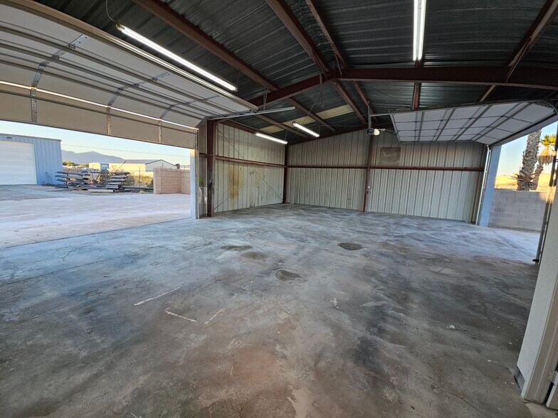 More Photos Of 5157 S Lakewood Rd, Fort Mohave Light Distribution For Lease
