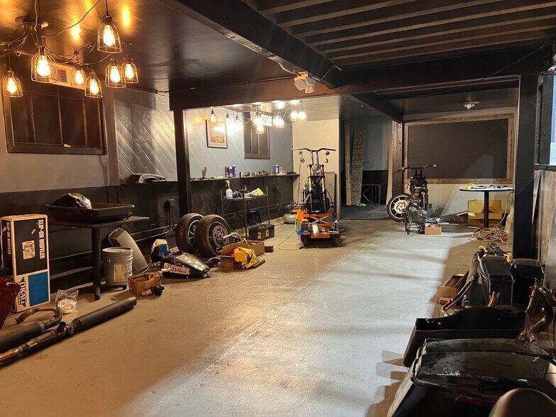 More Photos Of 102 11th Ave N, Nampa Restaurant For Sale