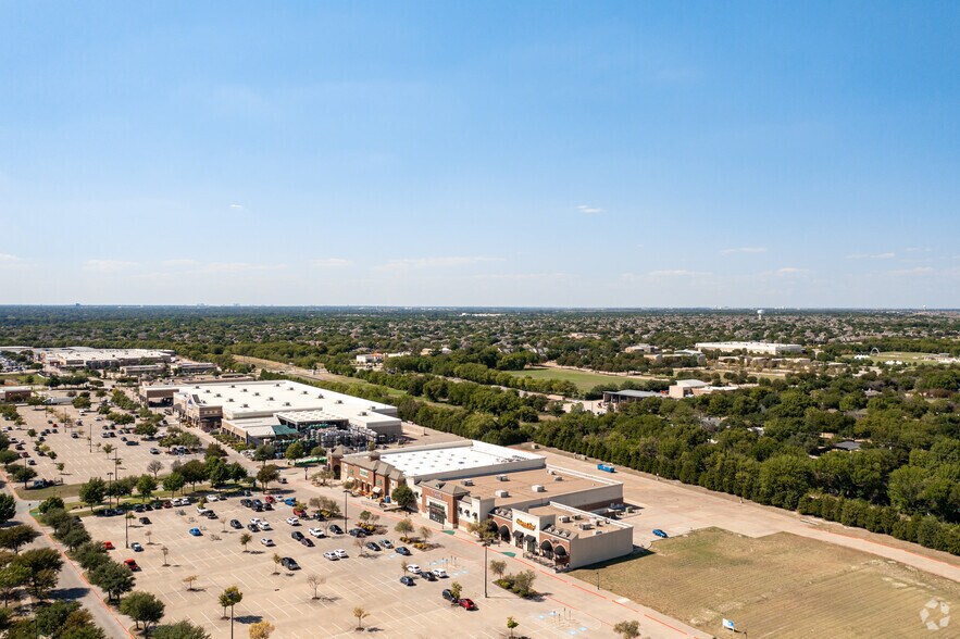 More Photos Of 205 E FM 544 Hwy, Murphy Unknown For Lease