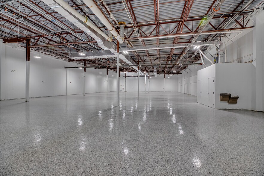 More Photos Of 4100-4300 Okeechobee Rd, Fort Pierce Light Distribution For Lease