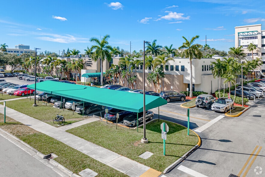 Primary Photo Of 21000 NE 28th Ave, Aventura Medical For Lease