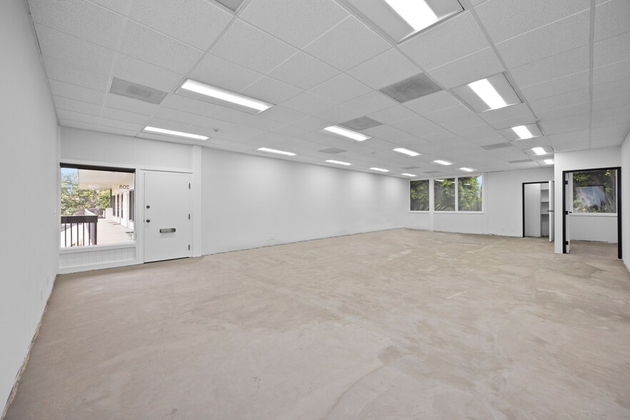 More Photos Of 250 El Camino Real, Tustin Office For Lease