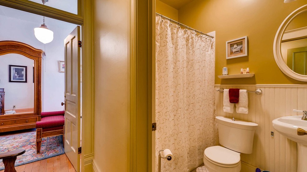 More Photos Of 1305 W 3rd St, Florence Hotel For Sale