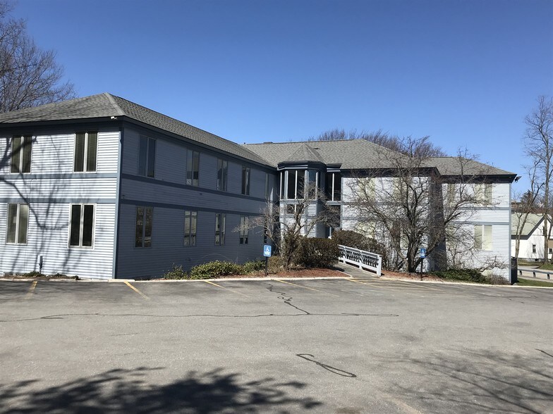 More Photos Of 33 Electric Ave, Fitchburg Medical For Lease