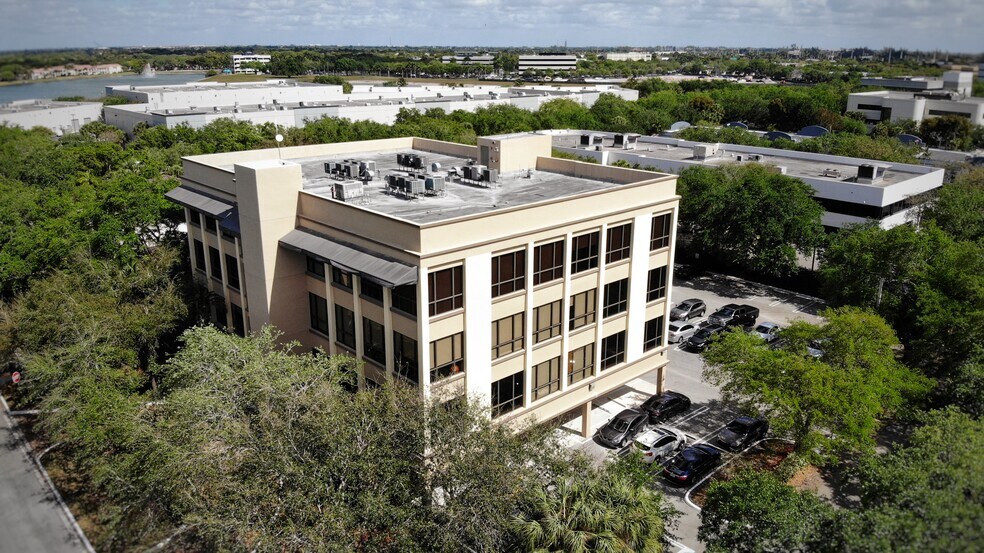 More Photos Of 14125 NW 80th Ave, Miami Lakes Office For Sale