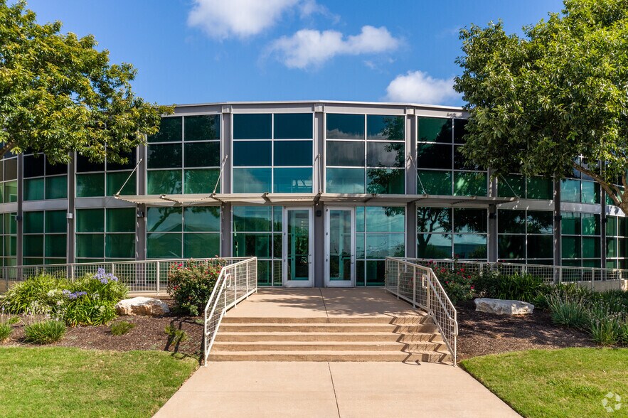 More Photos Of 12708 Riata Vista Cir, Austin Office For Lease
