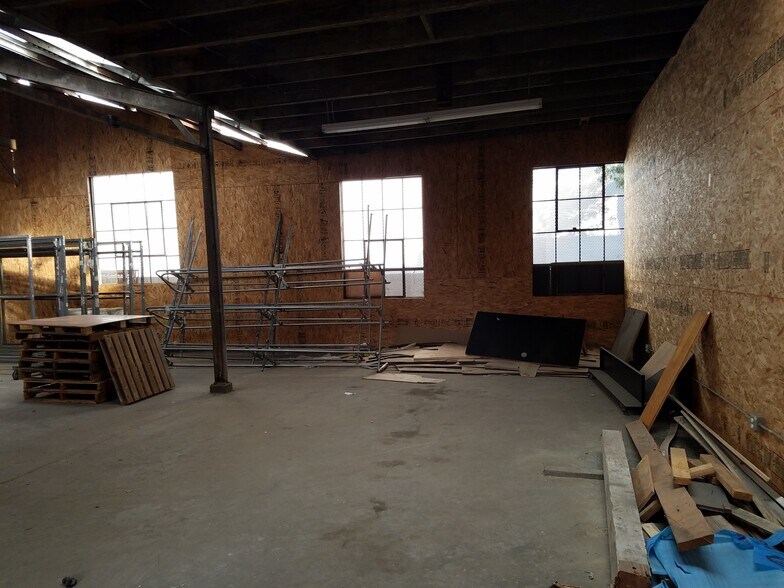 More Photos Of 3407 Slauson Ave, Maywood Warehouse For Lease