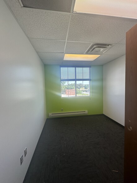 More Photos Of 8021 S 84th St, La Vista Medical For Lease