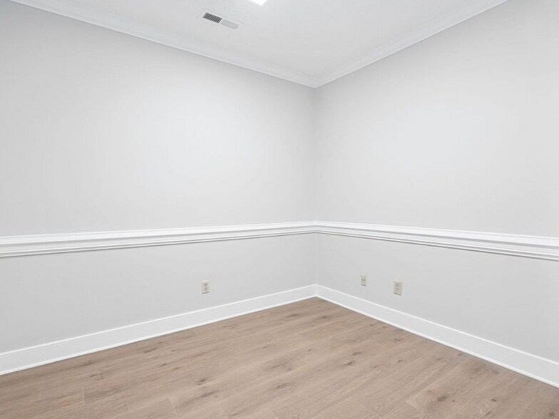 More Photos Of 6512 Six Forks Rd, Raleigh Coworking Space