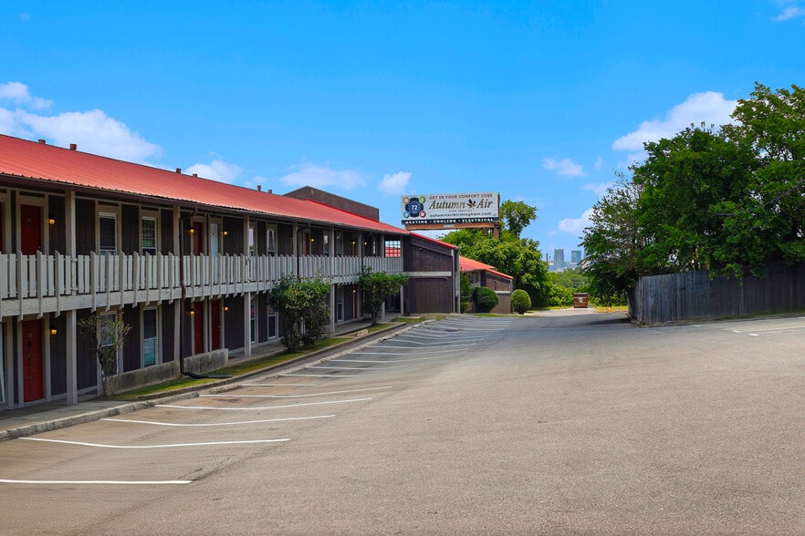 More Photos Of 2418 Green Springs Hwy, Birmingham Multifamily For Sale