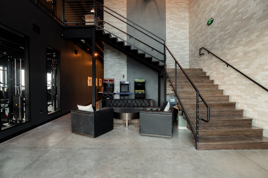 More Photos Of 195 American Way, Dripping Springs Flex For Lease