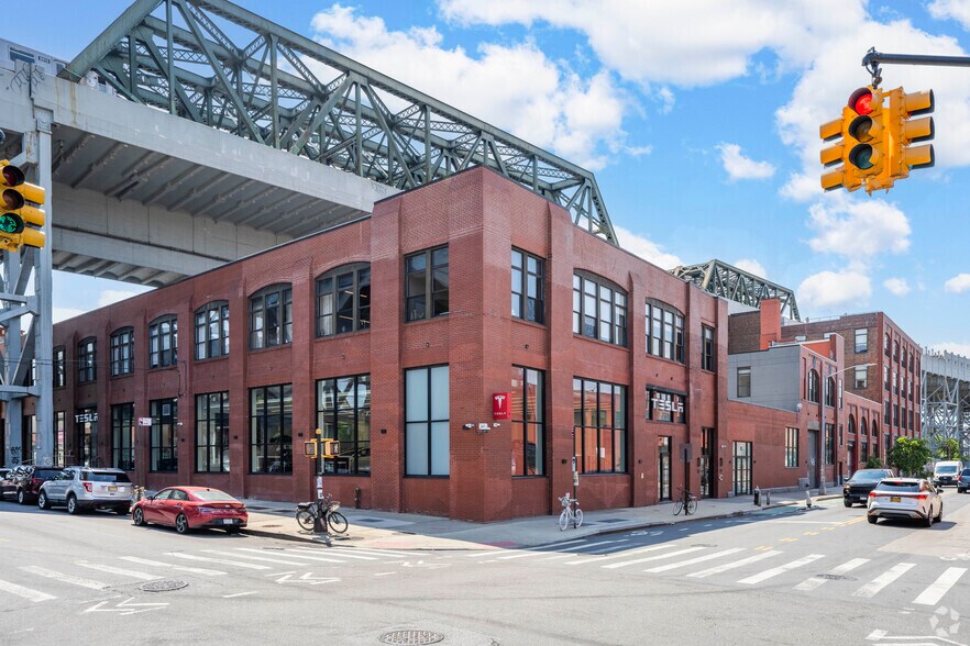 Primary Photo Of 94-126 9th St, Brooklyn Office For Lease