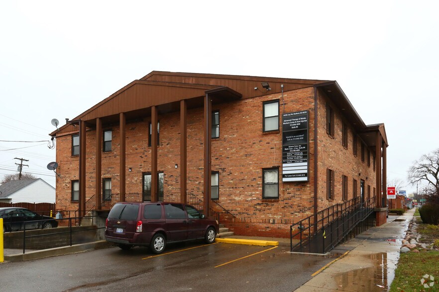 More Photos Of 24350 Joy Rd, Redford Medical For Lease
