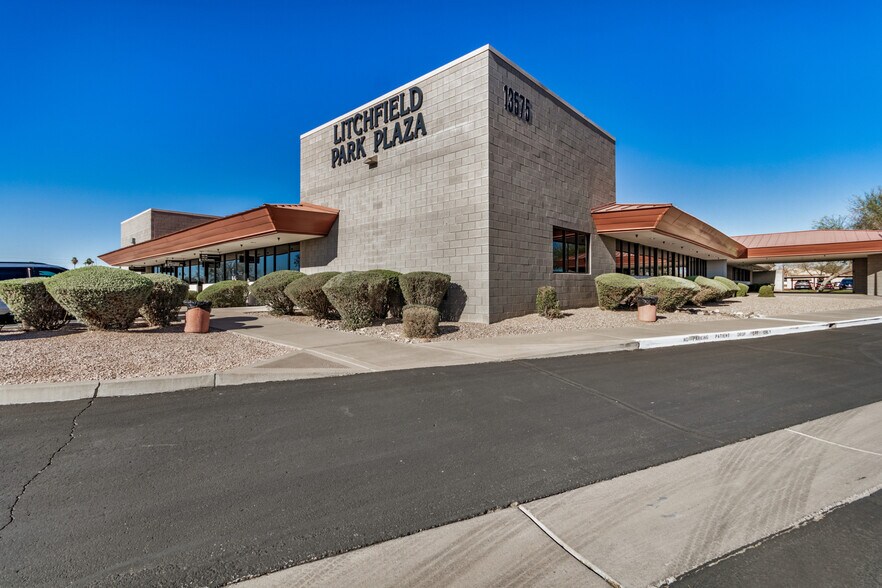 More Photos Of 13575 W Indian School Rd, Litchfield Park Medical For Lease