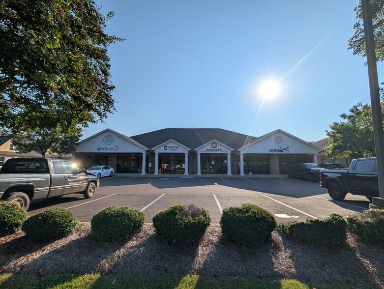 More Photos Of 2706 W Oxford Loop, Oxford Medical For Lease