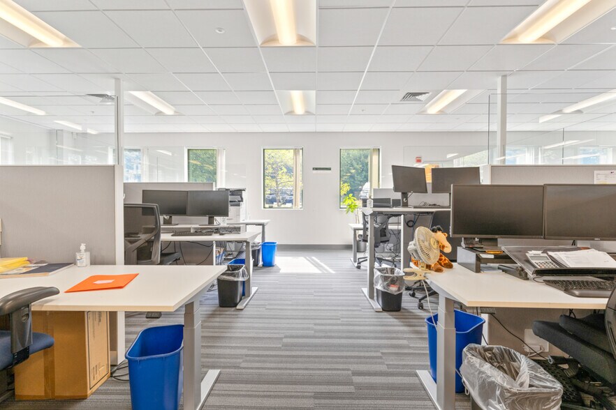 More Photos Of 891 Washington Ave, Portland Medical For Lease