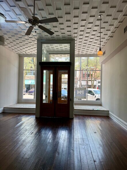 More Photos Of 426 Washington St, Columbus Office For Lease
