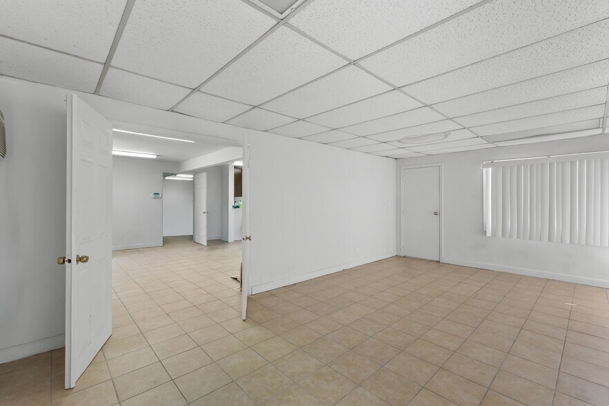 More Photos Of 19661 Valley Blvd, Walnut Freestanding For Sale