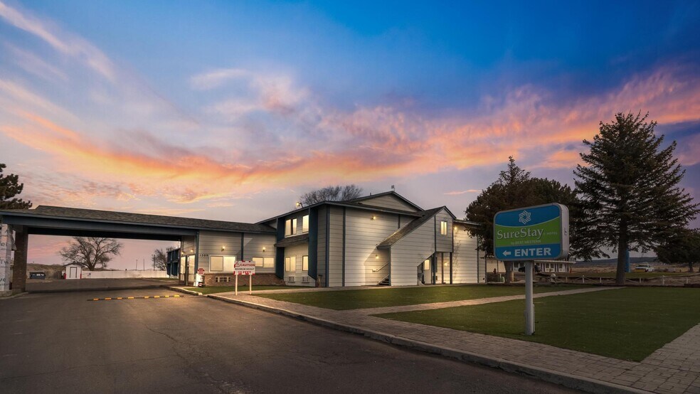 More Photos Of 1509 6th St, Wells Hotel For Sale