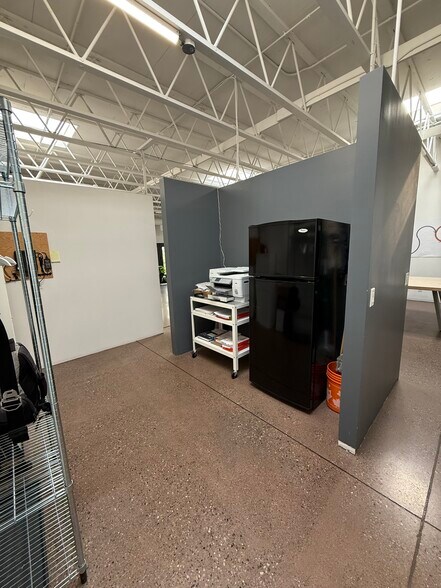 More Photos Of 1218 9th Ave SE, Calgary Storefront Retail Office For Lease