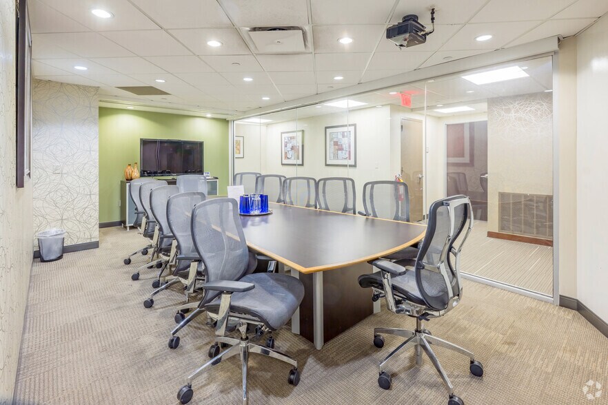 More Photos Of 10 Dorrance St, Providence Coworking Space