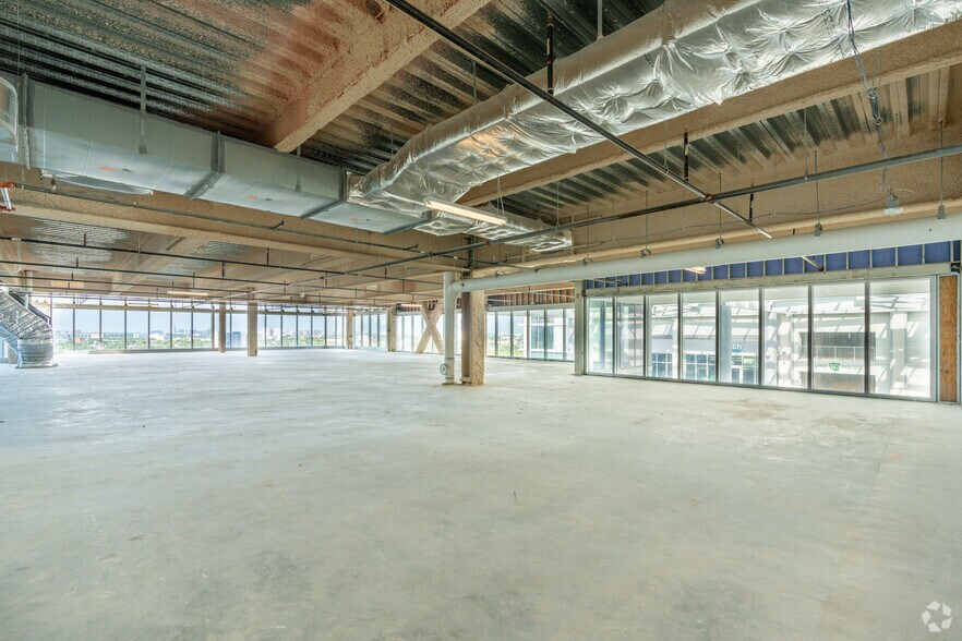 More Photos Of 1400 NW North River Dr, Miami Unknown For Lease
