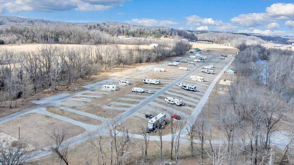 More Photos Of 319 T B Stanley Hwy, Bassett Trailer Camper Park For Sale