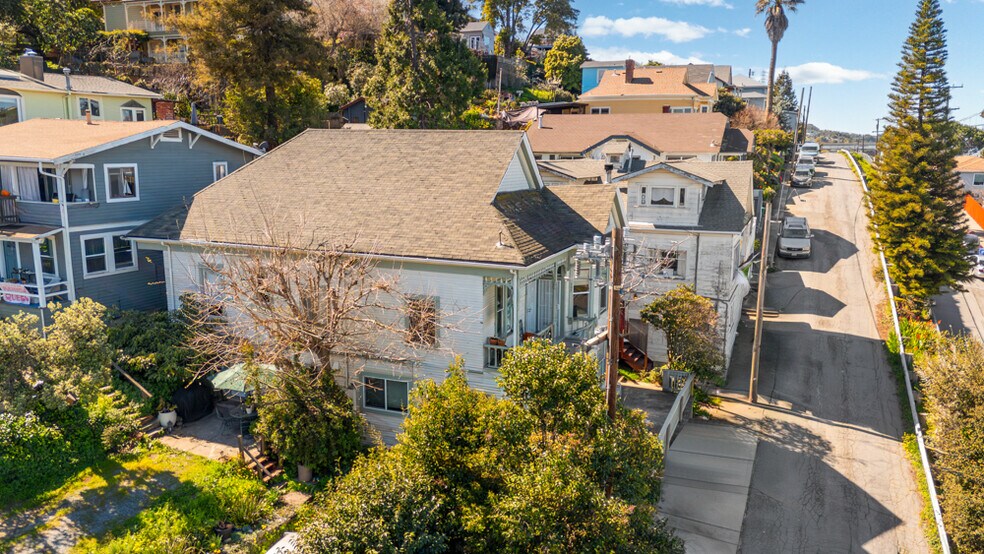 More Photos Of 503 Winslow St, Crockett Apartments For Sale