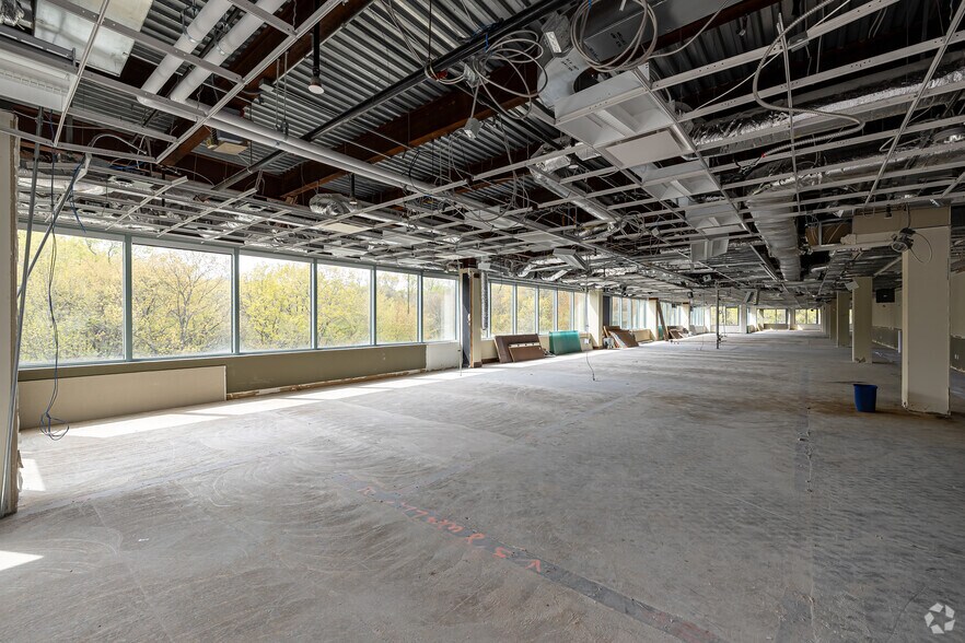 More Photos Of 440 Wheelers Farms Rd, Milford Office For Lease