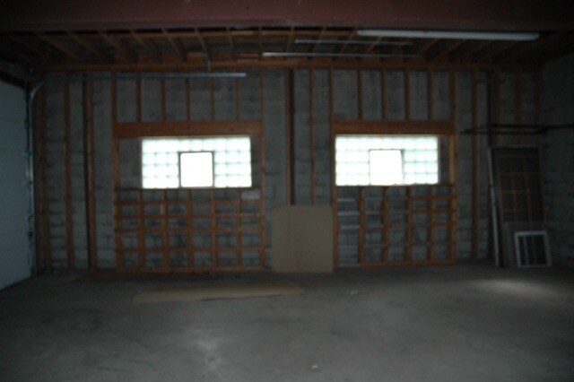 More Photos Of 491 Peach Way, North Versailles Light Distribution For Lease