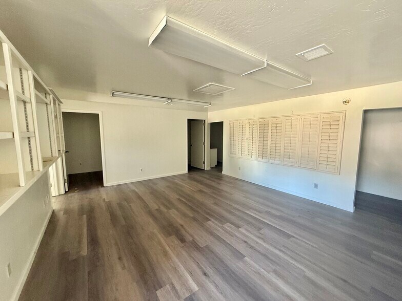 More Photos Of 13272 E Central Ave, Mayer General Retail For Lease