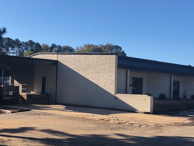 More Photos Of 231-233 E Johnson St, Cary Light Distribution For Lease