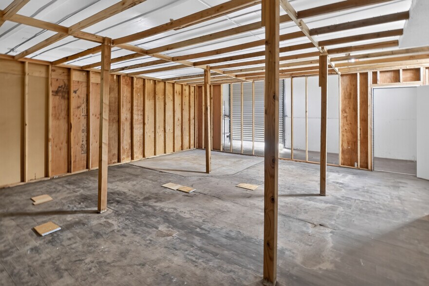 More Photos Of 5331 Easy St, Yreka General Retail For Sale