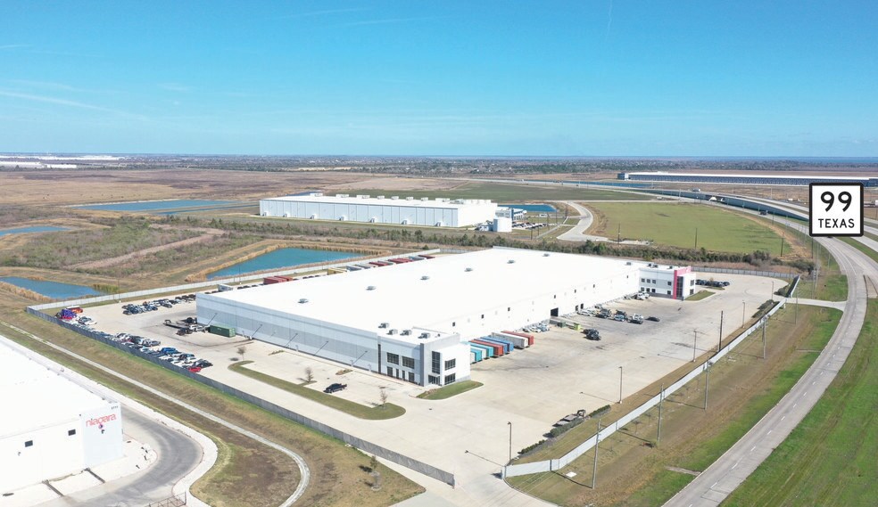 Primary Photo Of 6101 Grand Pky S, Baytown Distribution For Lease