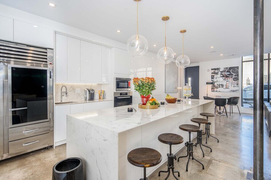 More Photos Of 155 2nd St, Jersey City Coworking Space