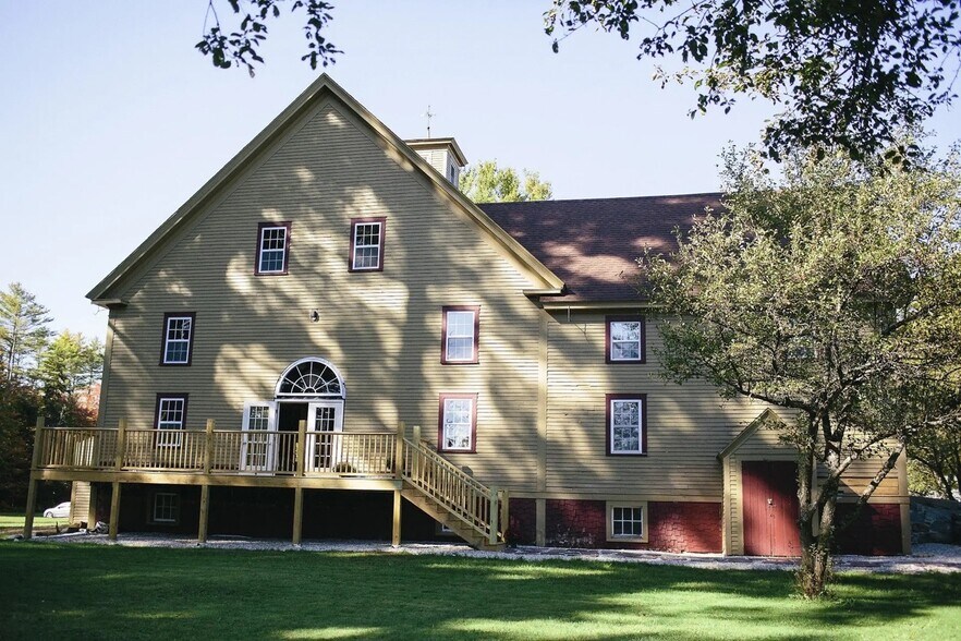 More Photos Of 164 Mayville Rd, Bethel Specialty For Sale