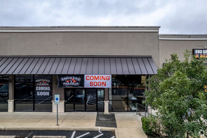 More Photos Of 19851 State Highway 46 W, Spring Branch Storefront For Lease