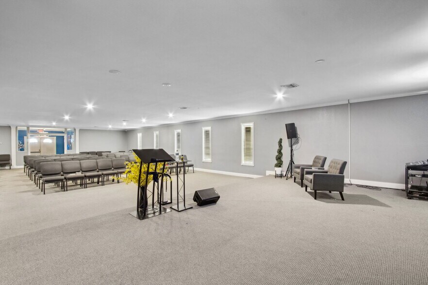 More Photos Of 1080 Olive St, Fernandina Beach Religious Facility For Sale