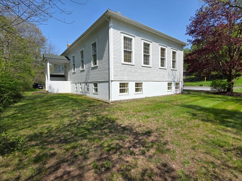 More Photos Of 338 E Montpelier Rd, Barre Town Office For Sale