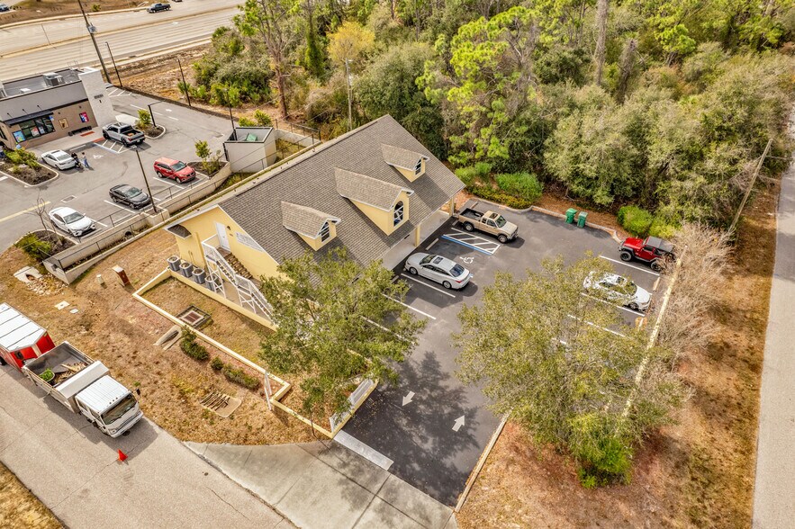 More Photos Of 17245 Bonnie Ave, Port Charlotte Office For Sale